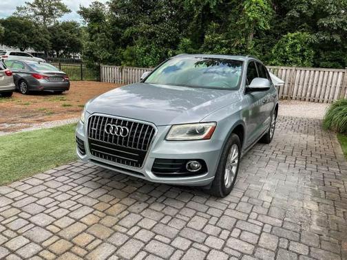 Cuvee Silver Metallic 2016 Audi Q5 2.0T Premium