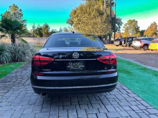 2016 Volkswagen Passat 1.8T S