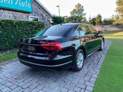 2016 Volkswagen Passat 1.8T S