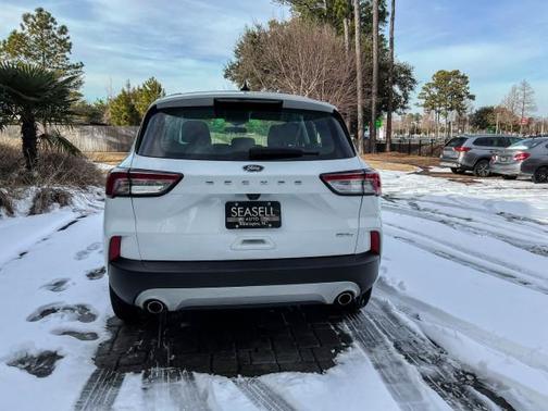 2022 Ford Escape S