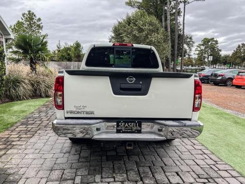 2017 Nissan Frontier SV
