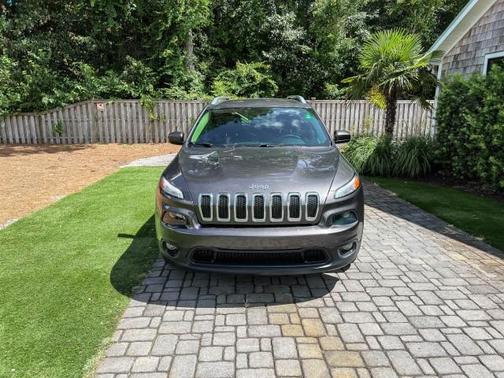 2018 Jeep Cherokee Latitude Plus