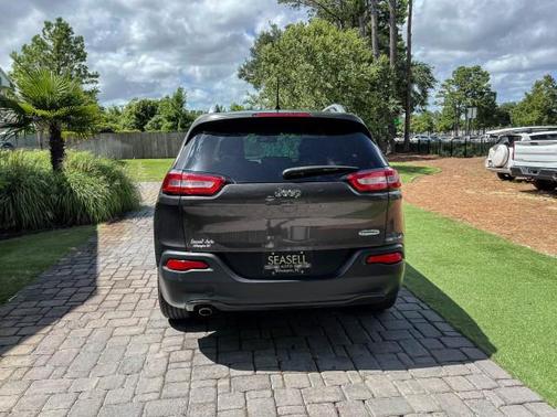 2018 Jeep Cherokee Latitude Plus