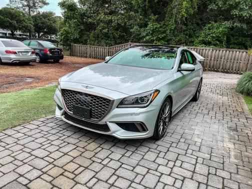 Santiago Silver 2019 Genesis G80 3.8