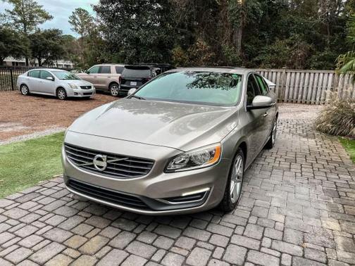 2015 Volvo S60 T5 Premier Plus