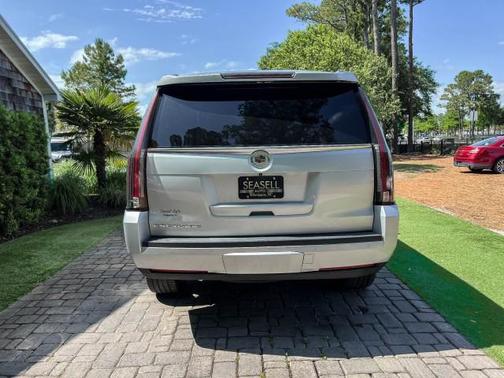 Radiant Silver Metallic 2015 Cadillac Escalade Premium