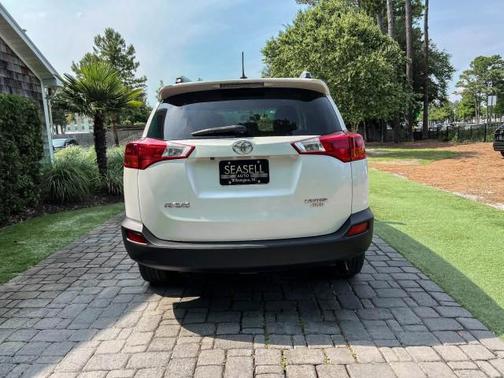 Blizzard Pearl 2015 Toyota RAV4 Limited