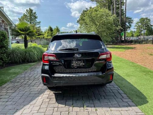 2019 Subaru Outback 2.5i Touring