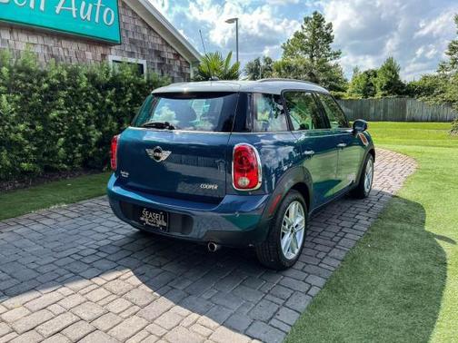 2012 MINI Cooper Countryman Base
