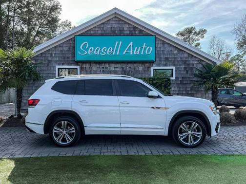 Pure White 2019 Volkswagen Atlas 3.6L SE w/Technology SUV