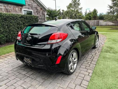 2017 Hyundai Veloster Value Edition