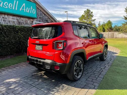 2016 Jeep Renegade Trailhawk
