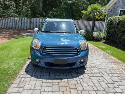 2012 MINI Cooper Countryman Base