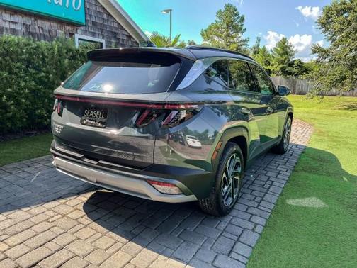 Ecotronic Gray 2025 Hyundai TUCSON Limited