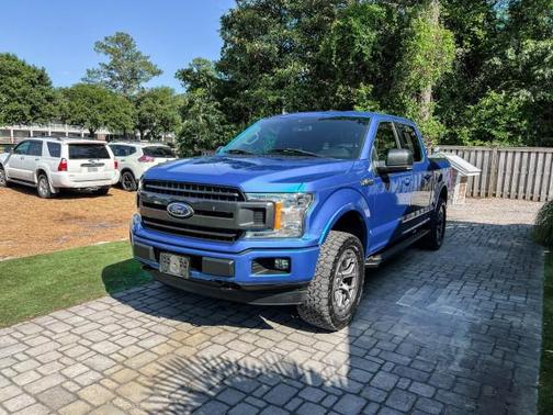 Velocity Blue Metallic 2020 Ford F-150 XLT
