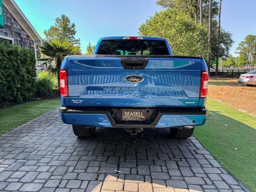 Velocity Blue Metallic 2020 Ford F-150 XLT
