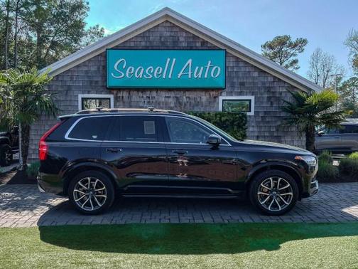 2019 Volvo XC90 T6 Momentum
