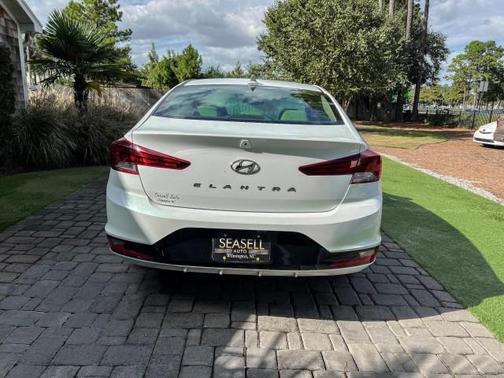 2020 Hyundai ELANTRA Value Edition