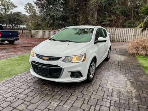 2017 Chevrolet Sonic LT