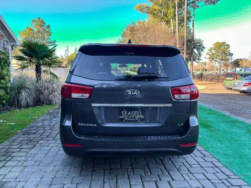 2017 Kia Sedona LX