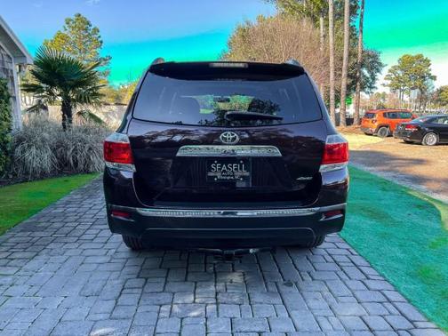 2013 Toyota Highlander Base