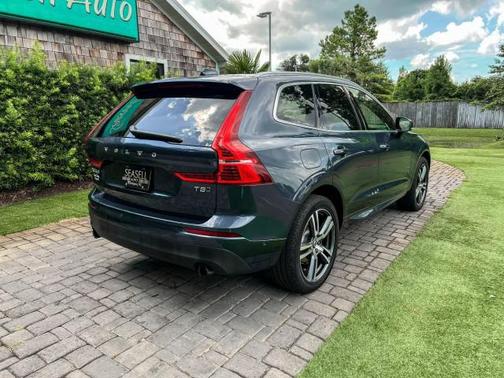 2018 Volvo XC60 T5 Momentum