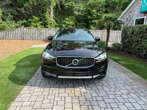 2020 Volvo XC60 T6 R-Design