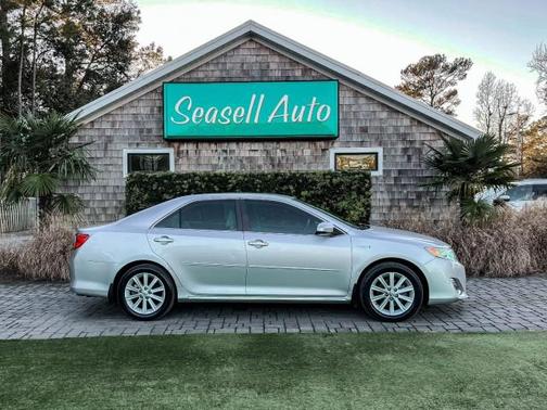 2013 Toyota Camry Hybrid XLE