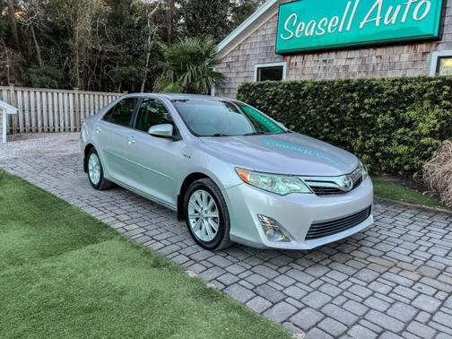 2013 Toyota Camry Hybrid XLE