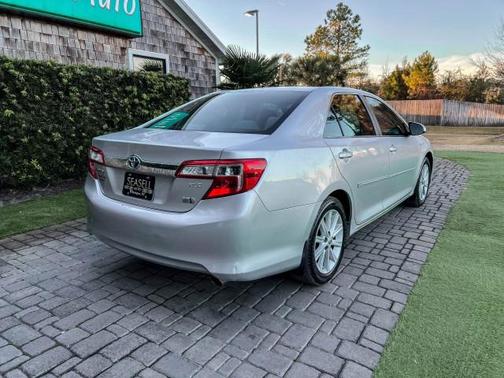 2013 Toyota Camry Hybrid XLE