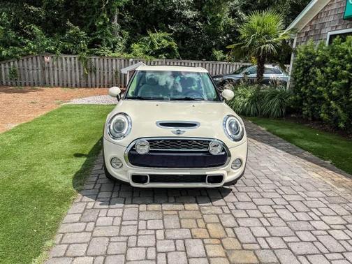 2016 MINI Hardtop Cooper S