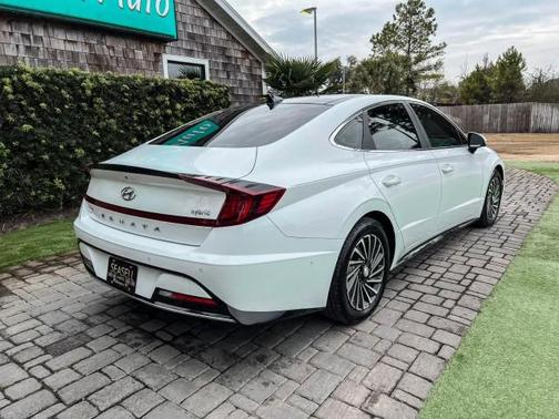 2023 Hyundai SONATA Hybrid Limited