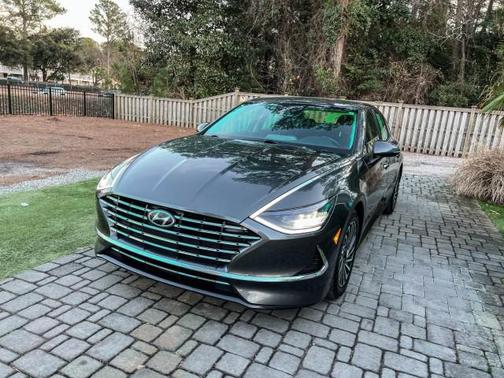 2022 Hyundai SONATA Hybrid SE