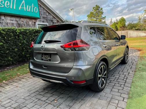 2020 Nissan Rogue SL
