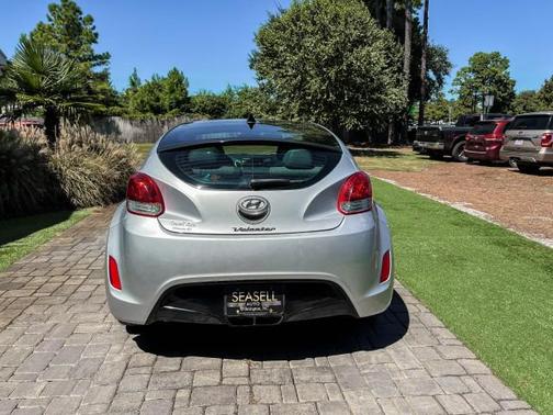 2012 Hyundai Veloster Base