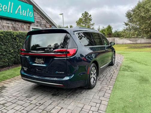 2021 Chrysler Pacifica L