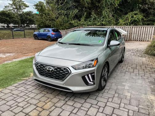 2022 Hyundai IONIQ Hybrid Limited