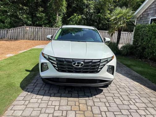 White Pearl 2024 Hyundai TUCSON SEL