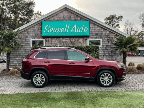 Velvet Red Pearlcoat 2019 Jeep Cherokee Latitude SUV