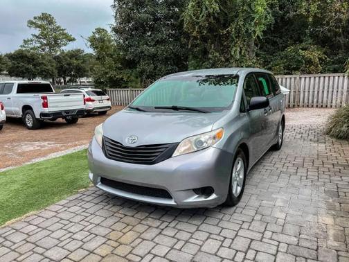 2015 Toyota Sienna L