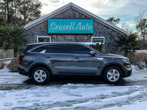 Gravity Grey 2022 Kia Sorento LX SUV