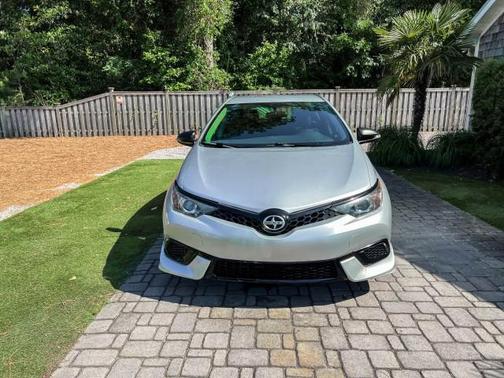 Classic Silver Metallic 2016 Scion iM