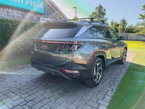 Amazon Gray 2022 Hyundai TUCSON Limited