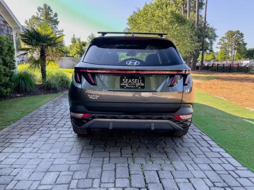 Amazon Gray 2022 Hyundai TUCSON Limited