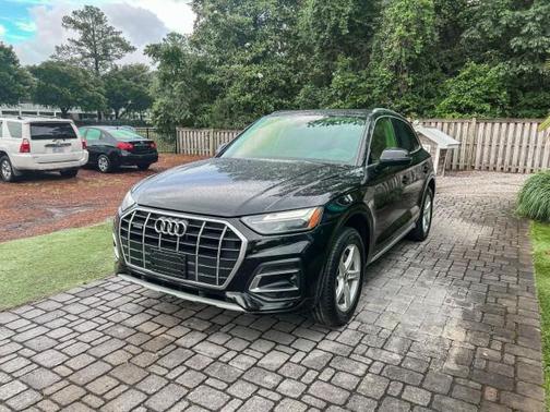 Brilliant Black 2021 Audi Q5 45 Premium