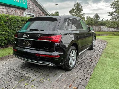 Brilliant Black 2021 Audi Q5 45 Premium