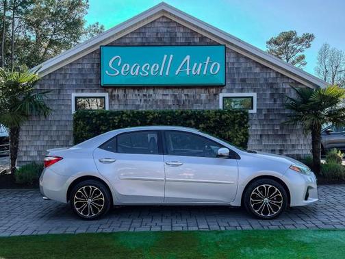 Classic Silver Metallic 2014 Toyota Corolla S Plus Sedan