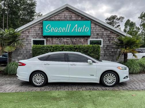 Oxford White 2016 Ford Fusion Energi SE Luxury