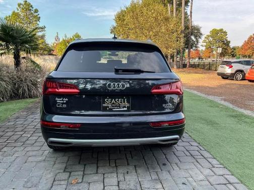 2018 Audi Q5 2.0T Premium Plus