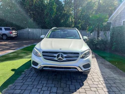 2017 Mercedes-Benz GLC 300 Base